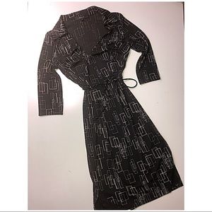 Arden B wrap dress. Black with tan pattern